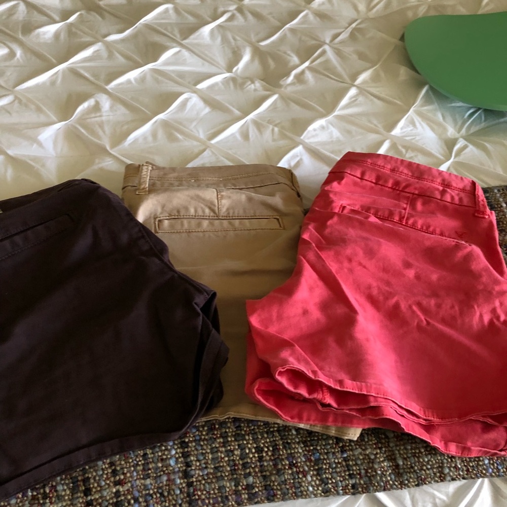 American Eagle Midi Chino Shorts